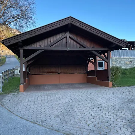 Haus Janschuetz * Flattach